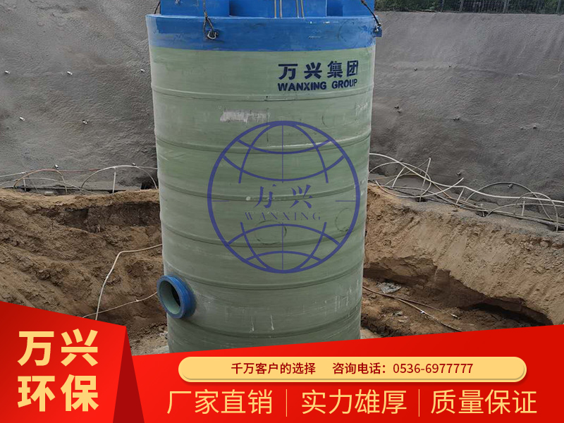 河南洛陽的一(yī)體化泵站安裝